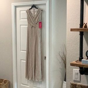 Long evening dress - gold lace